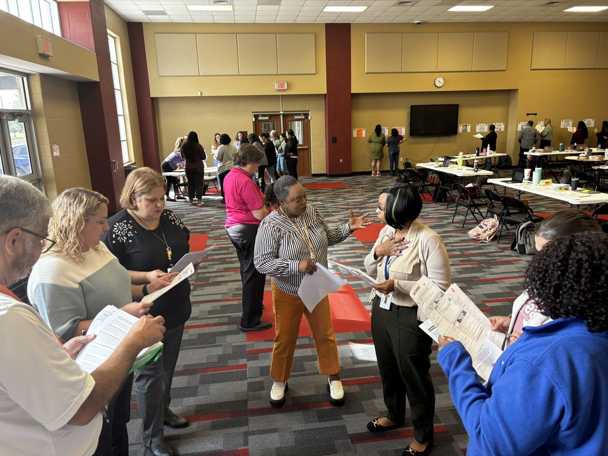 Spending the day learning from Marcia Kish <a href="/dsdPD/">Marcia Kish</a> about #BlendedLearning 🚀 Excited to take our students to the next level of ownership, voice, and engagement! 💡📚 #StudentSuccess #NextLevel #WeAreChannelview <a href="/playcirvin/">Christy Irvin, EdD</a>