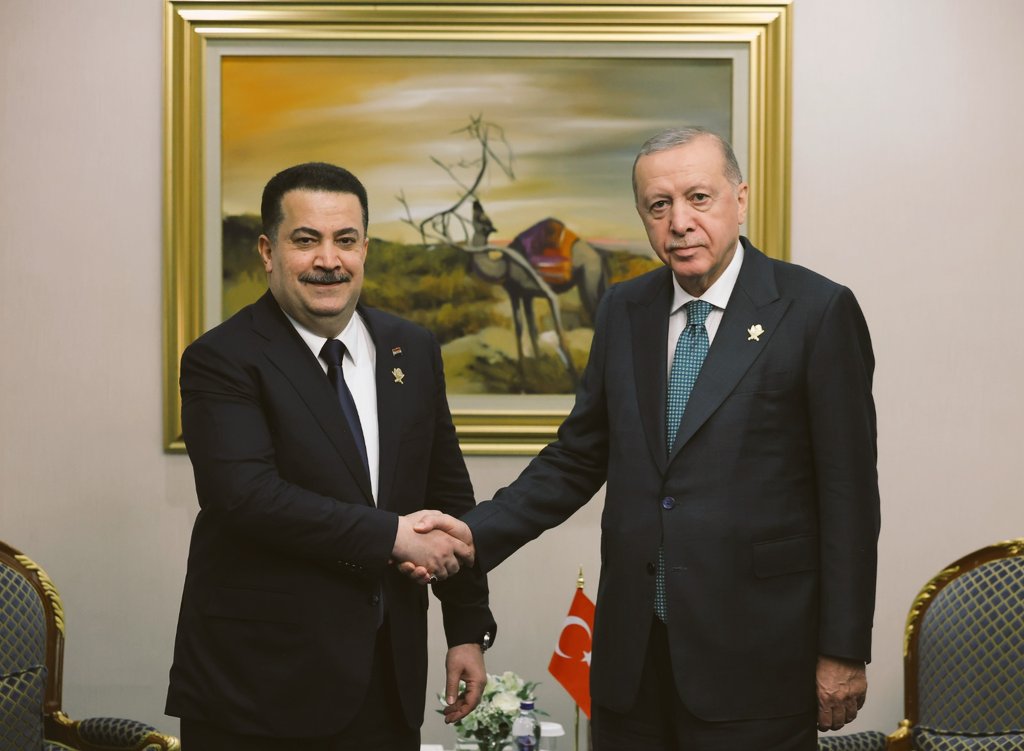 Cumhurbaşkanımız Recep Tayyip Erdoğan, İşbirliği Teşkilatı-Arap Ligi Olağanüstü Zirvesine katılmak için gittiği Doha’da Irak Başbakanı Muhammed Şiya es-Sudani ve Suudi Arabistan Veliaht Prensi Muhammed bin Selman ile ayrı ayrı bir araya geldi.