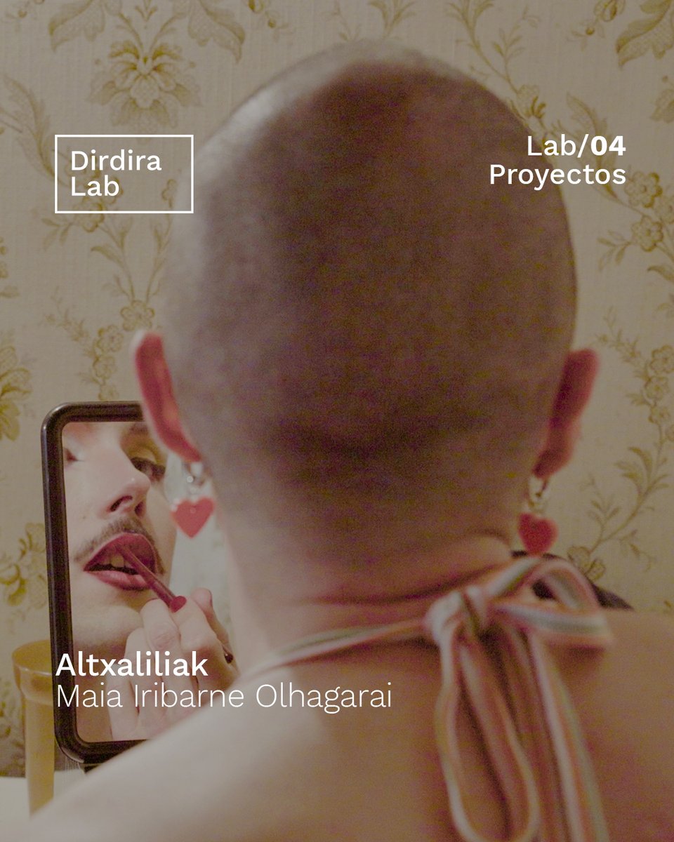 dirdira_lab's tweet photo. 𝗔𝗟𝗧𝗫𝗔𝗟𝗜𝗟𝗜𝗔𝗞 / #DirdiraLab04

▭ Atxaliliak kuirrak, euskaldunak eta baserritarrak dira. Altxatzen diren gorputzak dira, gure ingurunea galdekatzen eta eraldatzen dutenak. 

▭ Esta película narra un vuelo hacia una nueva forma de habitar y de imaginar. https://t.co/zghn37C8TN