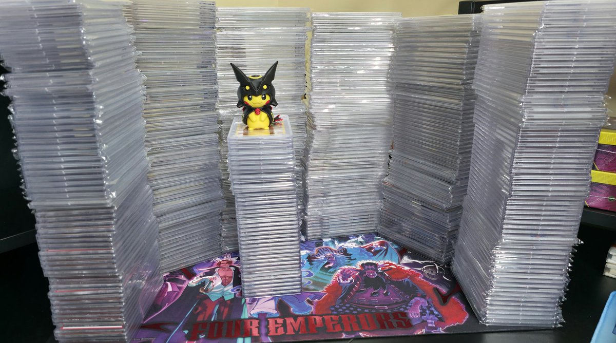 A small teaser, some of the slabs procured by Shiny at Collect a Con

1,200+ slabs in total for our first convention attendance

Do you guys want to see some of our chase cards? ✨️