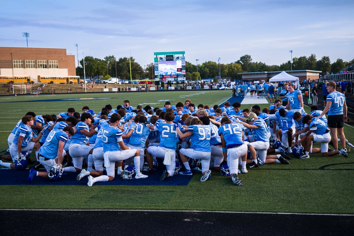 Hoskins Action Shots tweet media