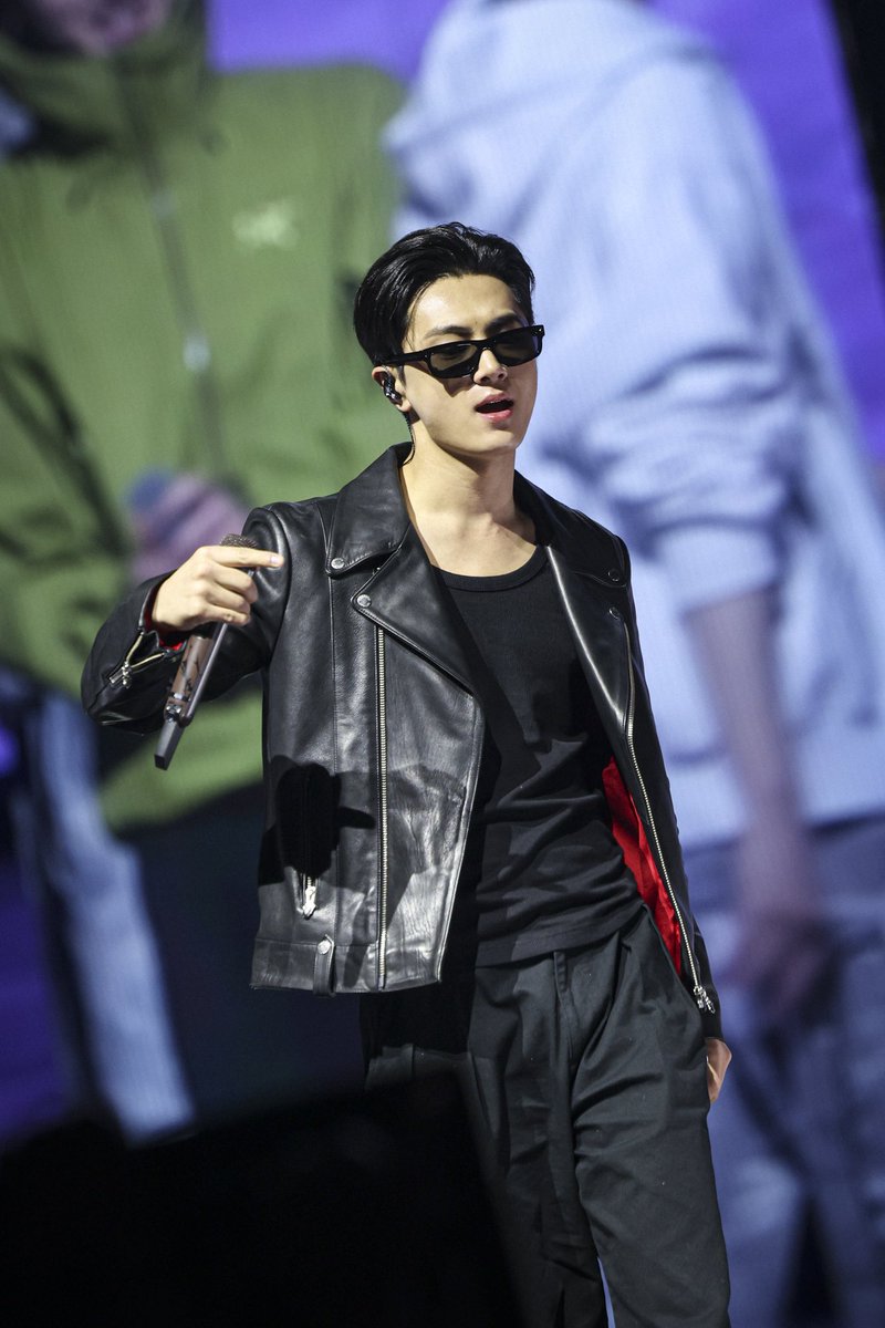 TH. (@kimtaechyong) on Twitter photo 