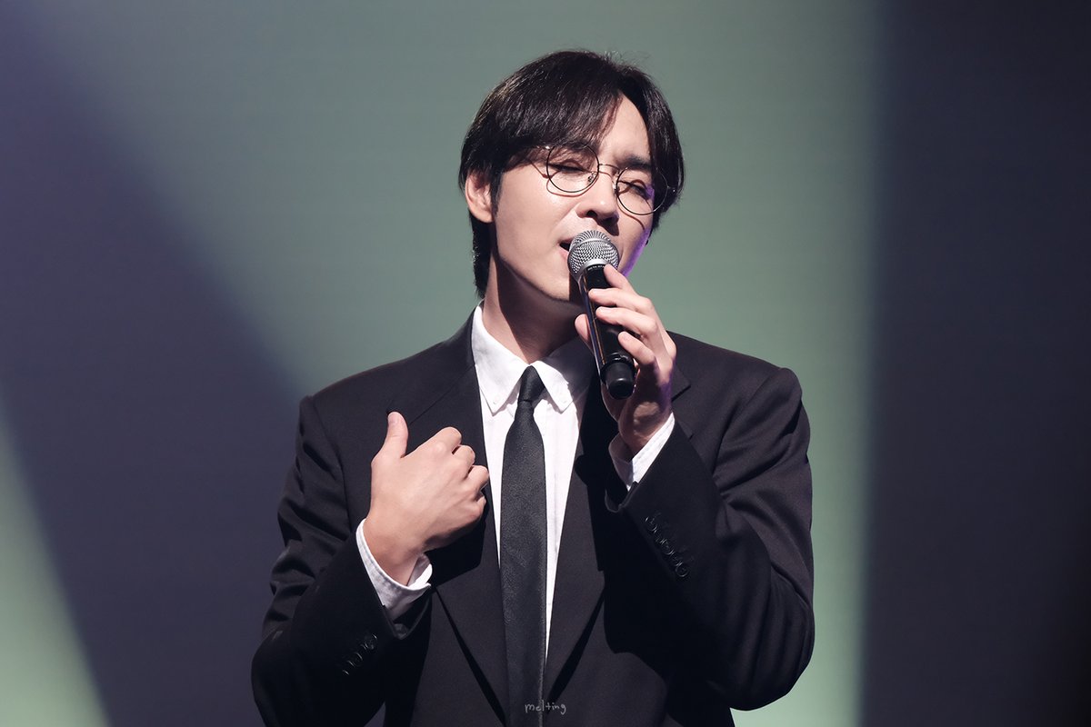 250914
소극장 콘서트 <쓰임 : 새로, 쓰임> #이석훈

노래하는 이석훈이 제일 좋아ෆꯁ