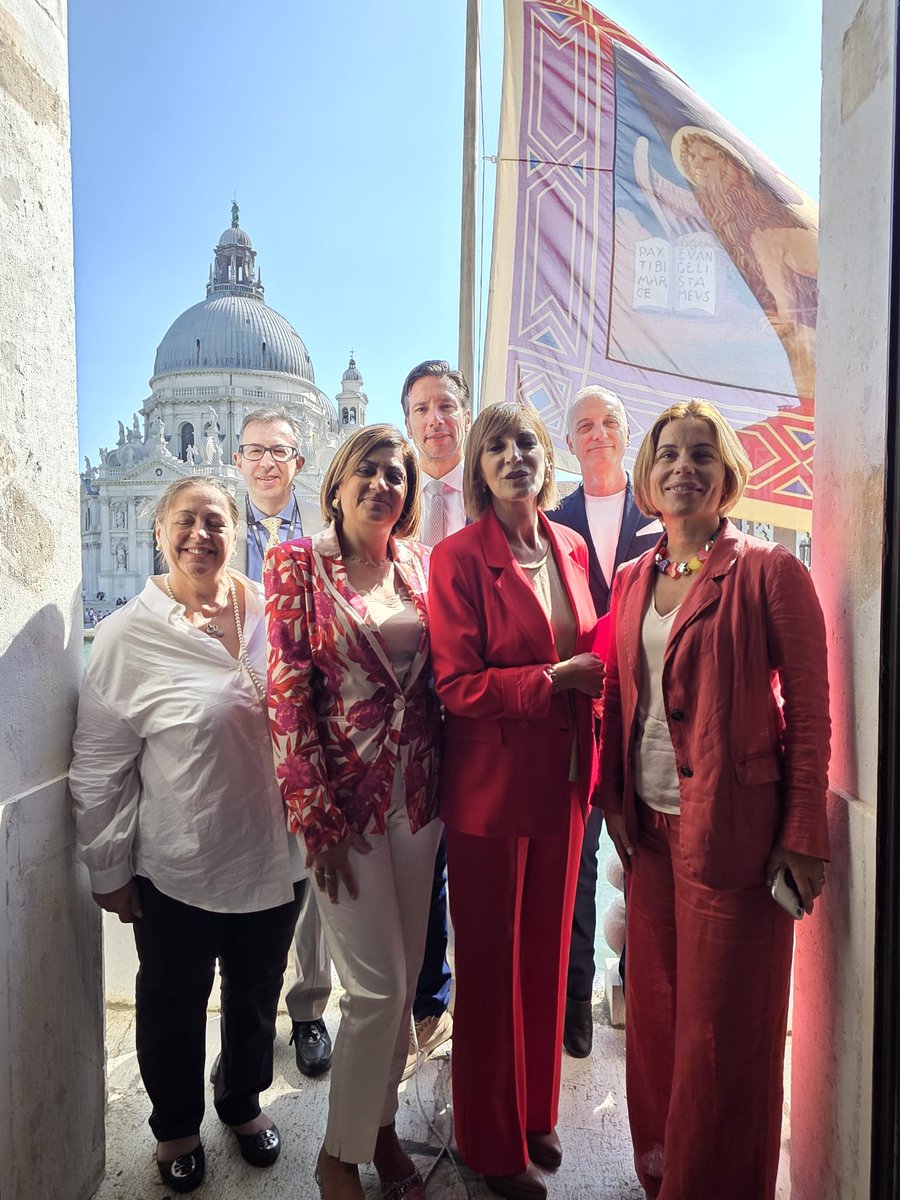 Oggi a Venezia per il Coordinamento Nazionale dei #Corecom, dove è stato illustrato il nuovo portale sulla #mediaeducation realizzato dal Corecom Veneto. Un’iniziativa che riconferma il ruolo fondamentale dei Corecom per una corretta educazione digitale.