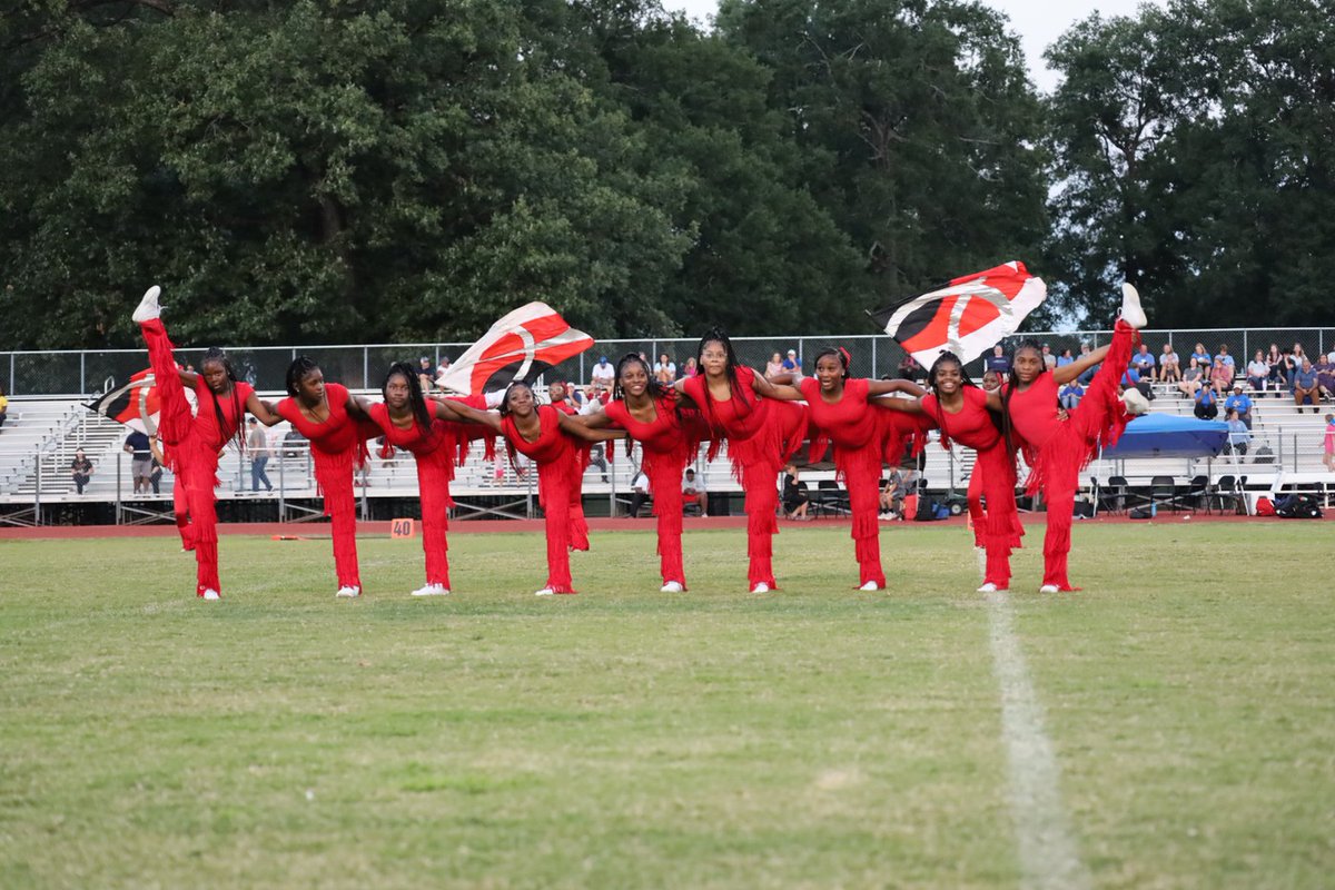 WestlawnTCS's tweet photo. 🏈 Falcons Win!
Congrats to Coach Carlisle, Coach Nalls, Coach Zanders, and the team for defeating the Echols Wildcats 32–14! Keep the energy alive—support our Falcons at the next Thursday Night Lights!
#ProtectTheWest #WeAreWestlawn #FalconPride
@TCSBoardofEd @TCSAthletics_1 https://t.co/liqfFiIc2o