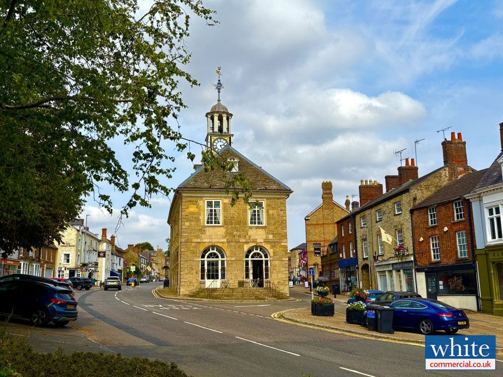 Now Available For Lease: Cafe/Coffee Shop Unit - Lower Hall, Brackley Town Hall. 942 sq ft. #Brackley #ToLet #Retail #WhiteCommercial whitecommercial.search-prop.com/properties/331…