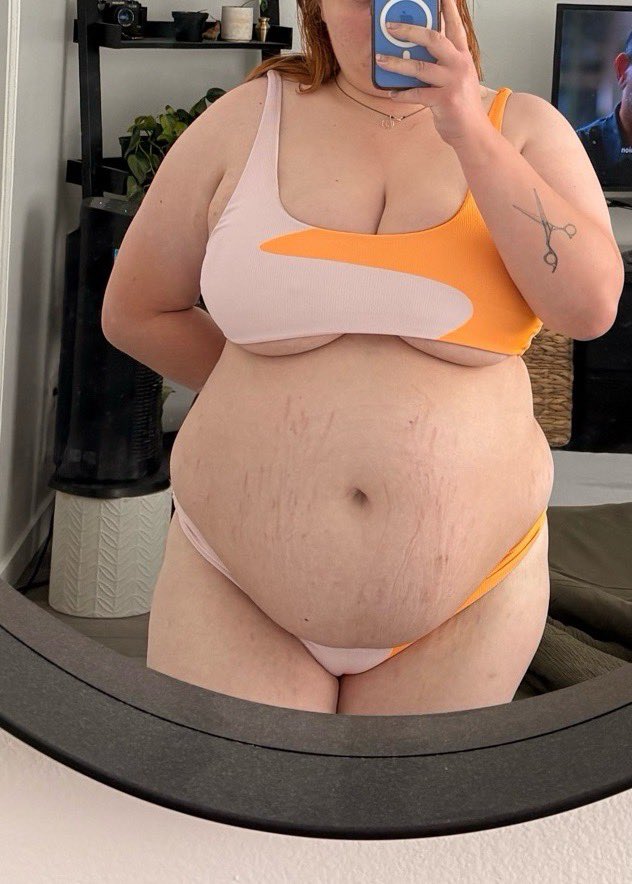 what 2 years of pigging out has done #chubby #feedme #fatgf #piggy