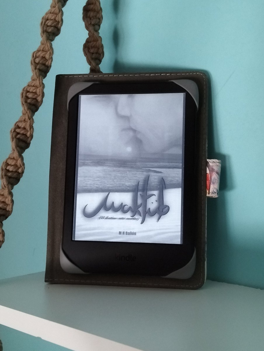 Empezamos semanita con nueva lectura. Se trata de la última novela de <a href="/maysunhalah/">mayssun ( M.H.BAÑÓN) 🏳️‍🌈🇵🇸🇪🇸</a>, ya os contaré, feliz tarde 😊