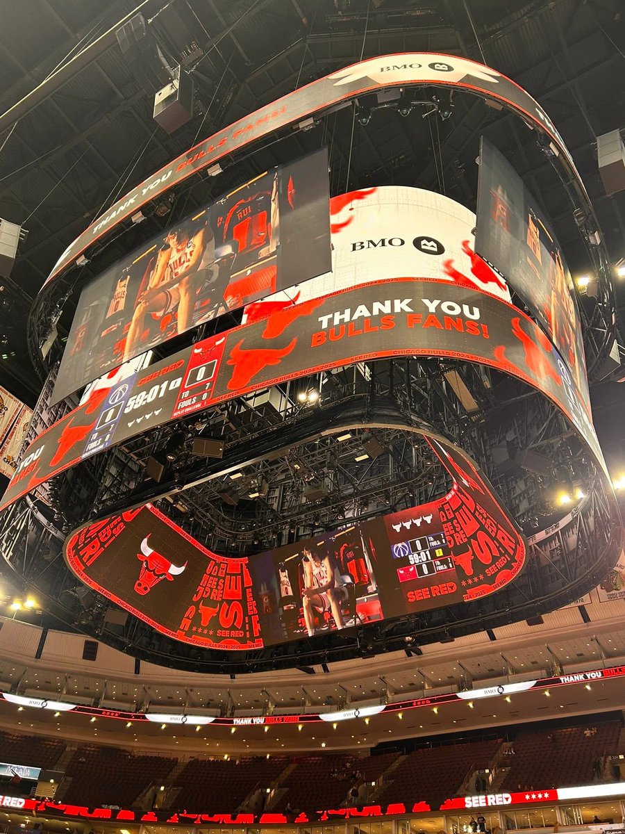 Hey #BullsNation Please make RT‼️

👀🔴 I organize little Integration basketball games in United Center 🤯 before Bulls-Kings game on October 29th.

I have tickets for that day in the amounts of $145, $195, and $288 each

Each participant will play 🧵1/3