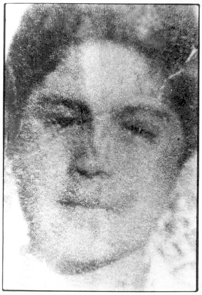 ANPIRomaPosti's tweet photo. #RicardoElgueda, venditore ambulante di 15 anni, #HectorGonzales, operaio di 34 e #SimonSanchez, studente di 17, vennero arrestati il #20settembre 1973 durante un violento rastrellamento messo in atto dall'esercito cileno nel quartiere #LaBandera di #SantiagoDelCile.
Scomparsi. https://t.co/fR5YwJobeA