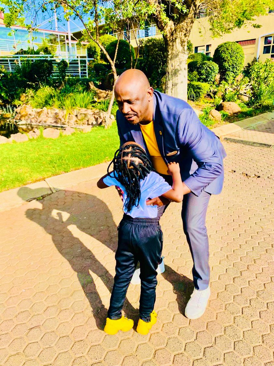 Kids love ✌️ 
Prematch visitors at the Village