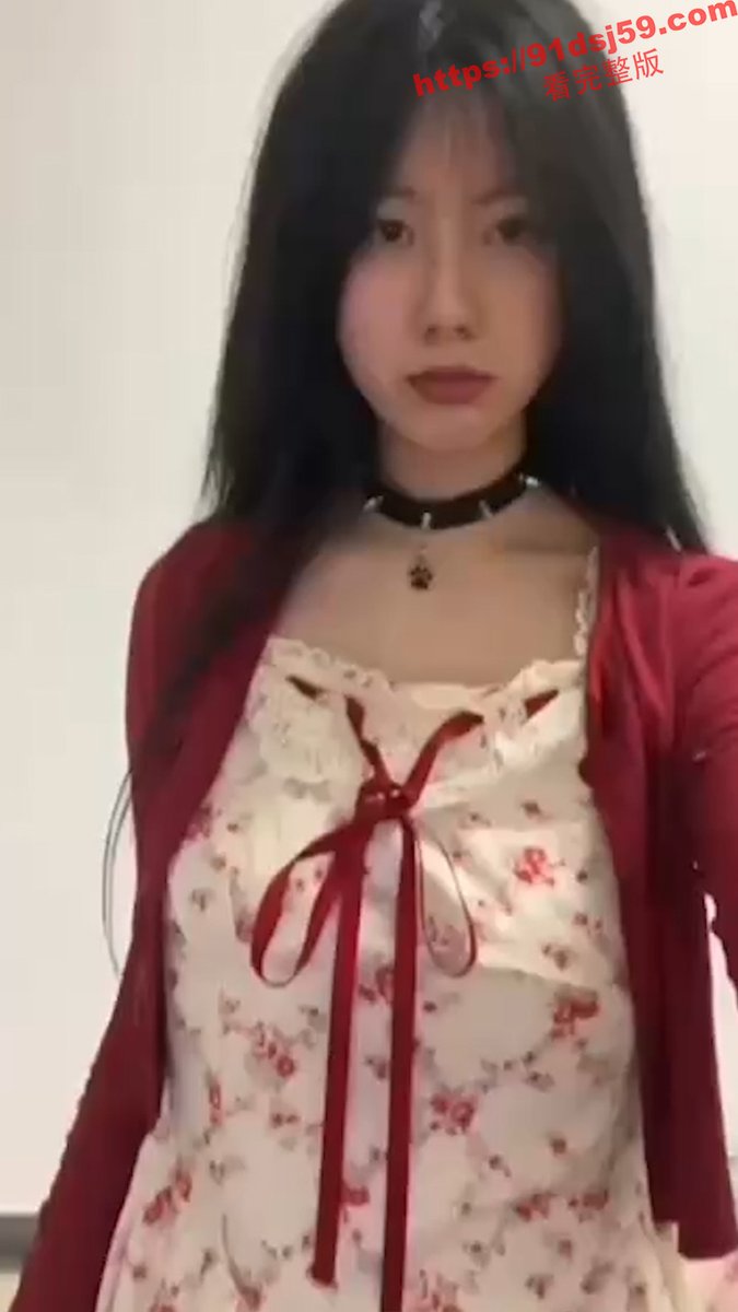 91dsj66_com's tweet photo. 极品巨乳女大学生 李琴 自拍定制小视频泄密 脱衣揉奶一线天嫩穴特写 完整版网址： https://t.co/ku98evUO1d #91大事件 #极品 #巨乳 #女大学生 #学生妹 #李琴 #自拍 #定制 #泄密 #曝光 #嫩妹 #一线天 #嫩穴 #反差 https://t.co/ktMydFXZdF