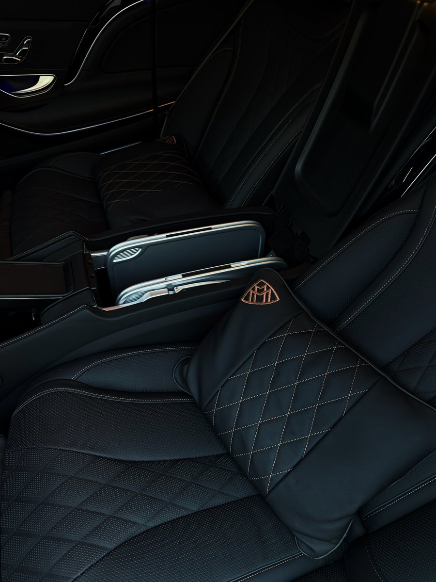 JoeW6_'s tweet photo. Maybach details: https://t.co/B6ljLzKjm9