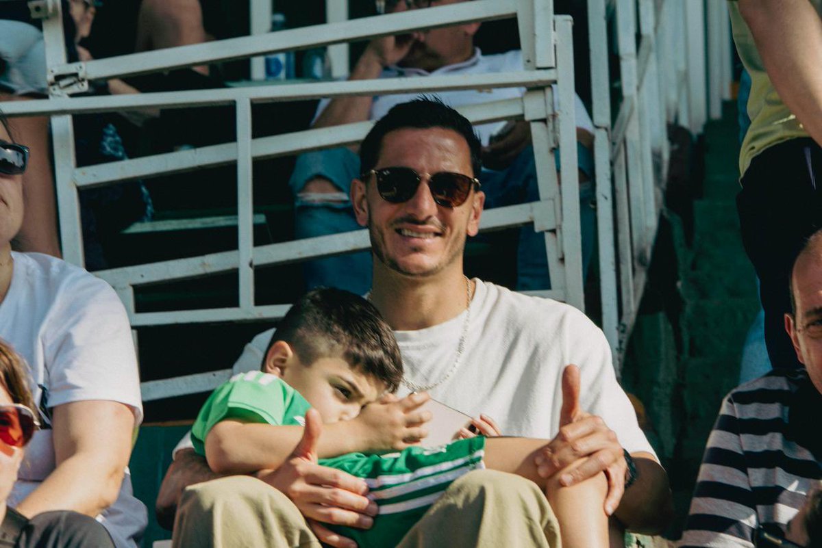 <a href="/ijorgelevi/">jorgelevi</a> <a href="/ferrocarriloest/">Ferro Carril Oeste</a> <a href="/dfanti24/">Gabriel Fanto</a> <a href="/phyastein/">Ph Yastein</a> Ayer estuvo en la cancha. Cuando tenes la conciencia tranquila podes caminar por el club sin que nadie te recrimine nada. Otro fotón de <a href="/phyastein/">Ph Yastein</a>