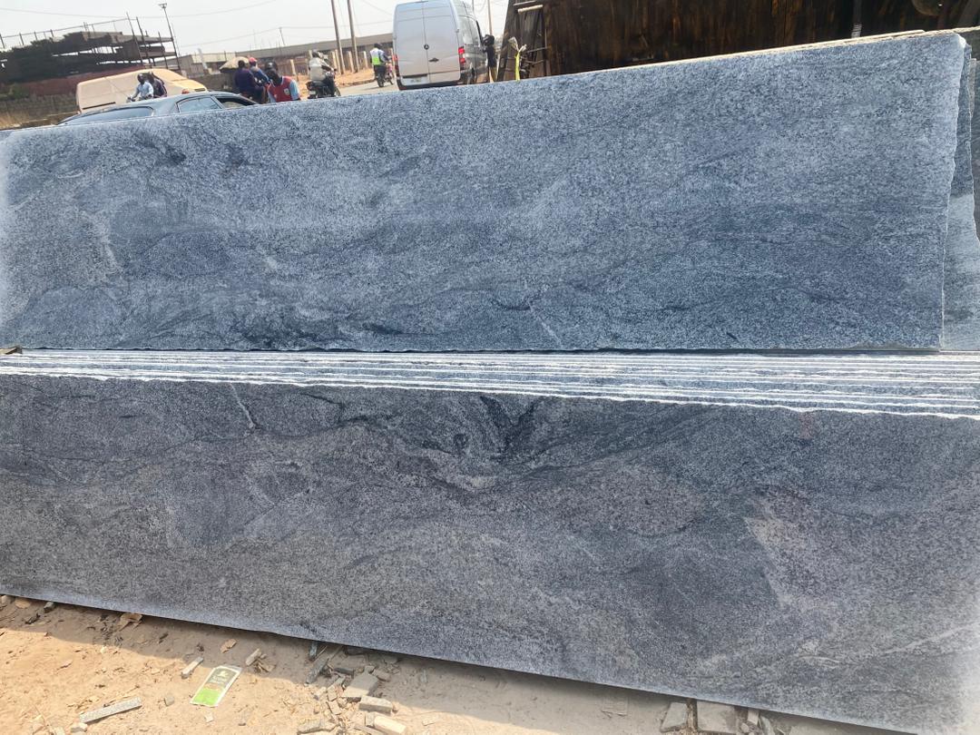 Emiteem's tweet image. Available