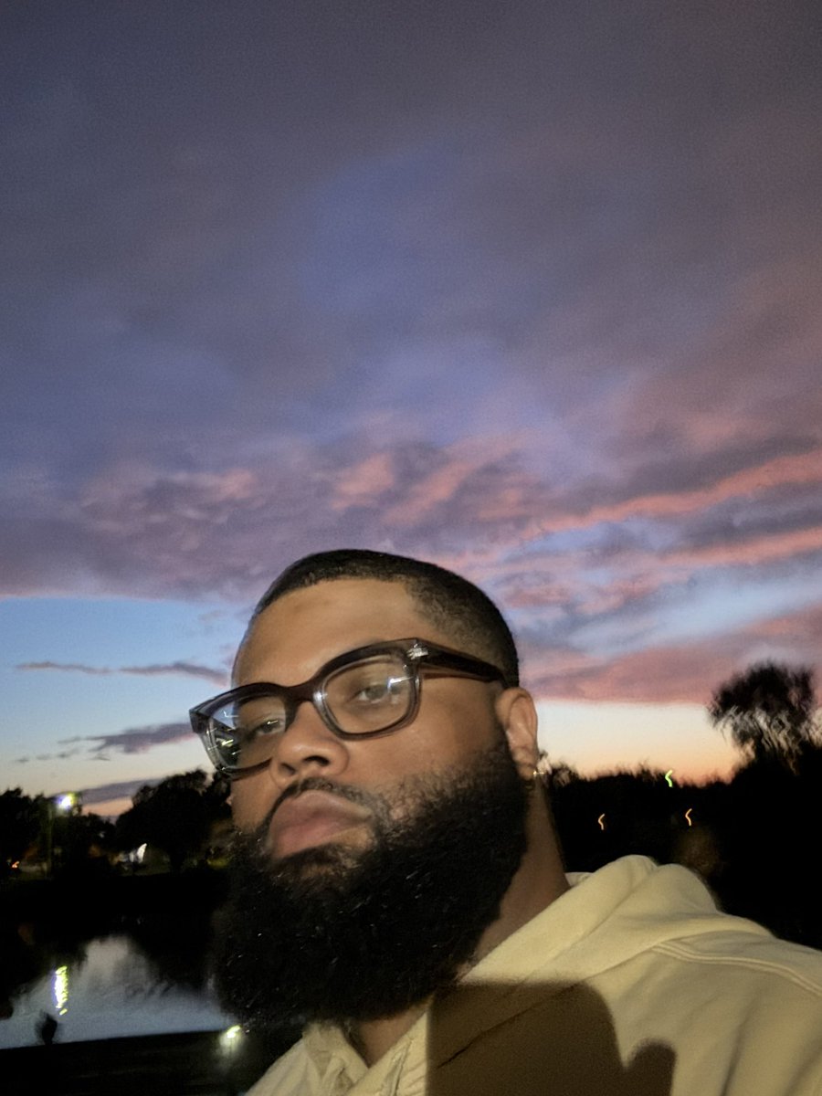 marques, pls (@marqbeez) on Twitter photo Violet Skies Violet Skies