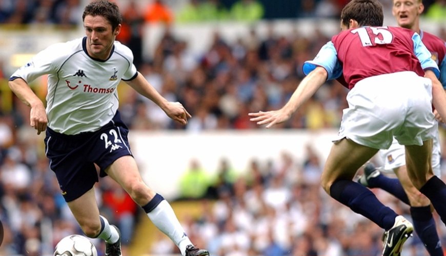 historyofTHFC's tweet photo. 15th September 2002 and Dublin born Robbie Keane makes his debut against West at White Hart Lane. 

He doesn't score but would go on to net 122 goals in 306 matches across 2 spells.

Just 11 players have scored more for the club. https://t.co/P22rs9mo5n