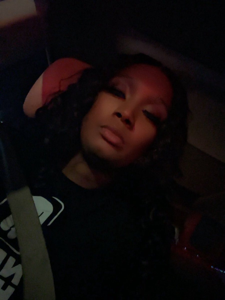 Just_PlainKayla's tweet photo. Happy birthday to me 🤎🤞🏾 https://t.co/yOGNLb8q6w