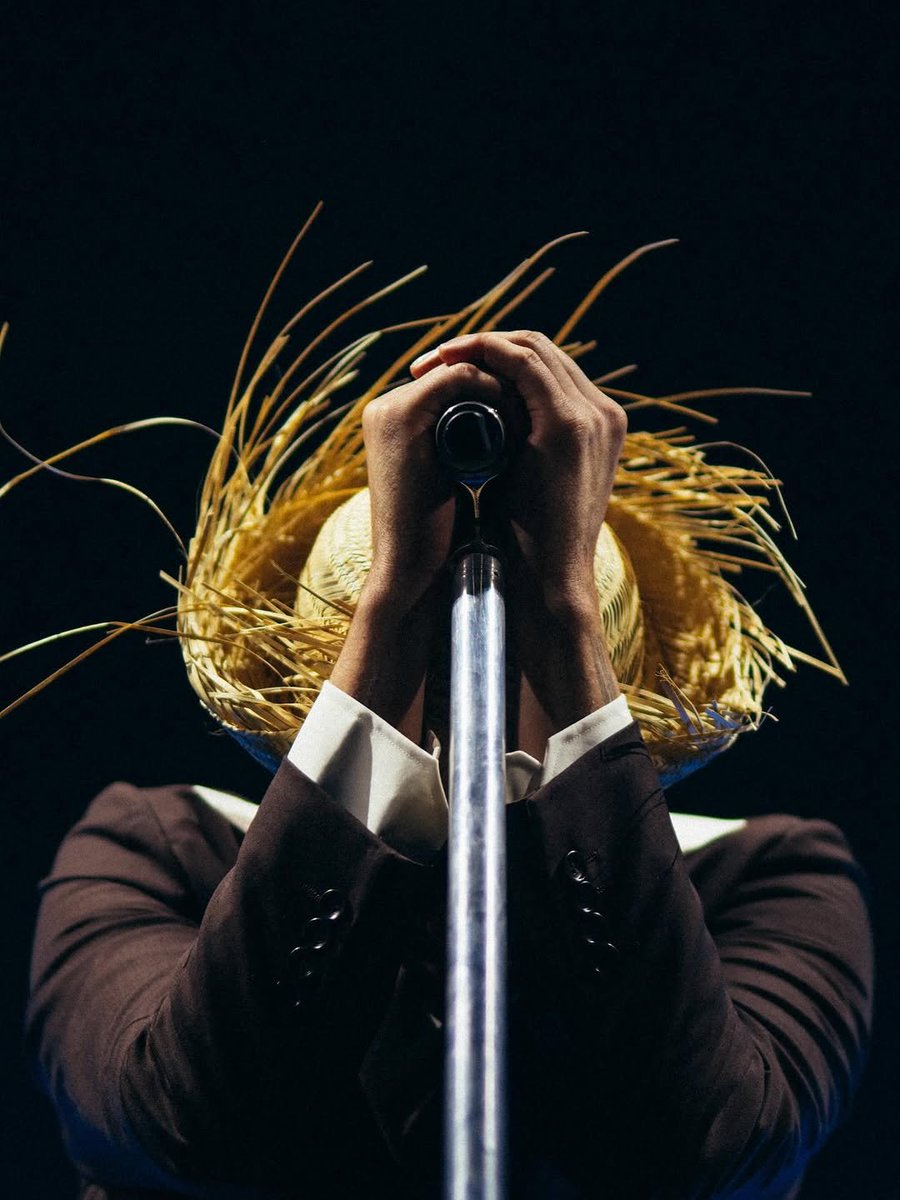 Access Bad Bunny tweet media