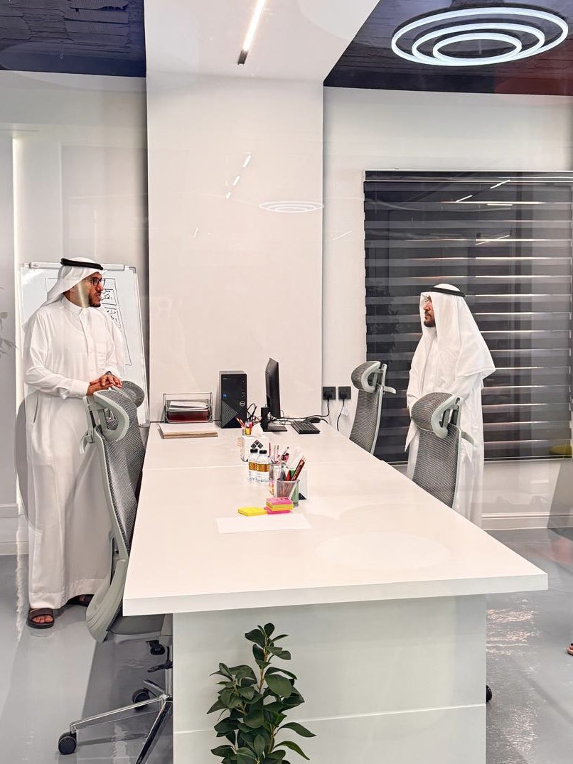 سعدنا اليوم الاثنين بزيارة مركز عبدالله بن صالح العثيم للابتكار التنموي (العثيم فاب لاب)، حيث تم الاطلاع على المرافق والتقنيات الحديثة، ومناقشة المبادرات المستقبلية وفرص التعاون والشراكات  بما يخدم الأهداف التنموية.
#شراكات_تنموية #ابتكار #تعاون