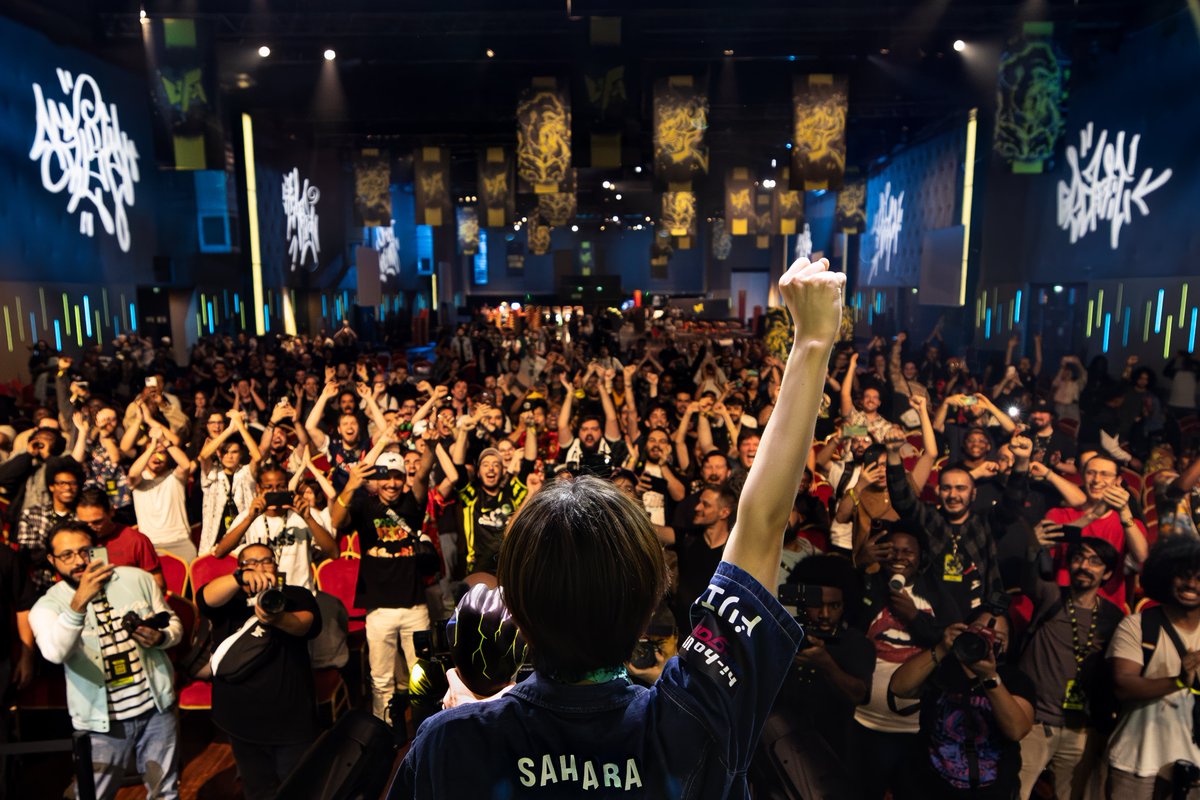 Les Docks de Paris // Ultimate Fighting Arena.