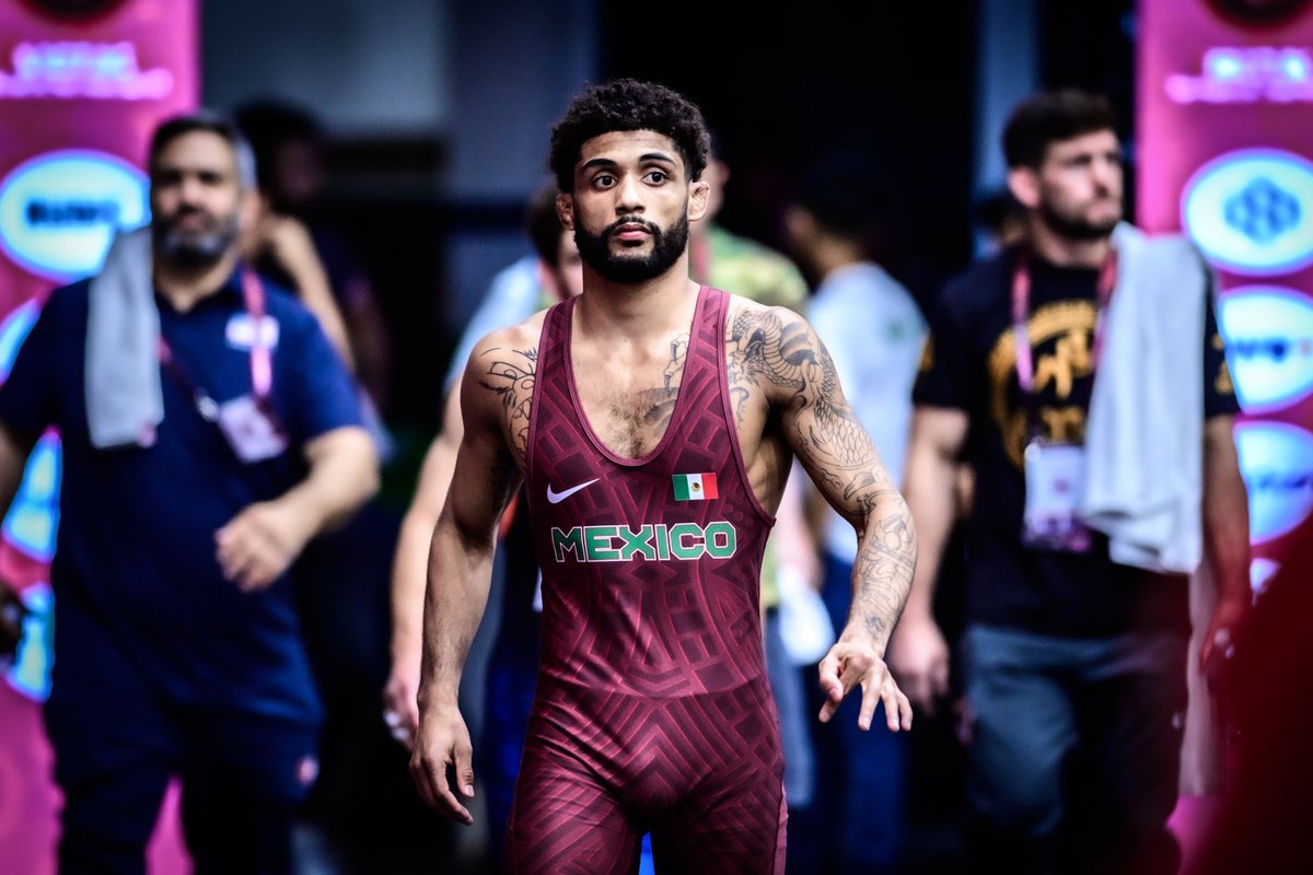 Justin Basch (@justinjbasch) on Twitter photo Bummed, but man, so impressed by <a href="/RomanBravoYoung/">Roman Bravo-Young</a>.
Falls 6-4 in the bronze medal match to Arsen Harutyunyan, and was seconds away from securing the comeback.
Proud of his fight. Arsen teched him back at the Olympics, and also teched Spencer Lee yesterday. Roman closed the Bummed, but man, so impressed by <a href="/RomanBravoYoung/">Roman Bravo-Young</a>.
Falls 6-4 in the bronze medal match to Arsen Harutyunyan, and was seconds away from securing the comeback.
Proud of his fight. Arsen teched him back at the Olympics, and also teched Spencer Lee yesterday. Roman closed the