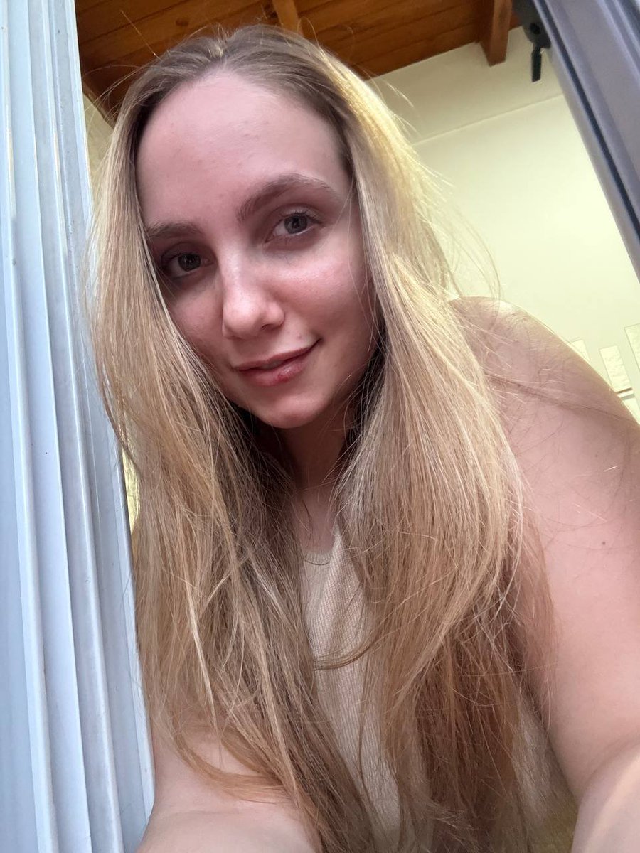MillieWillm's tweet photo. Being needed turns me on https://t.co/EtclAa6AJD