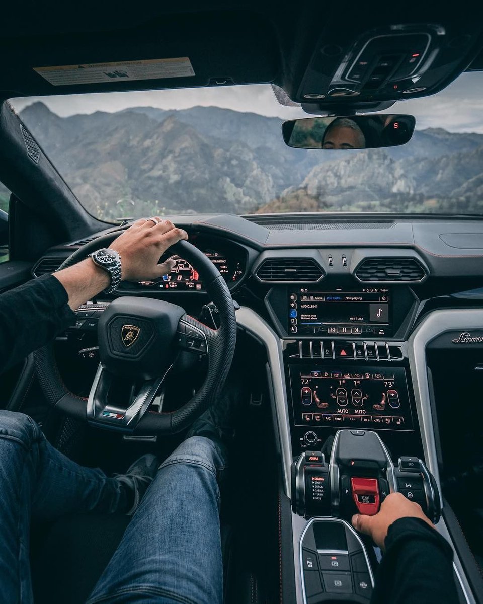 Only future millionaires can like this post.