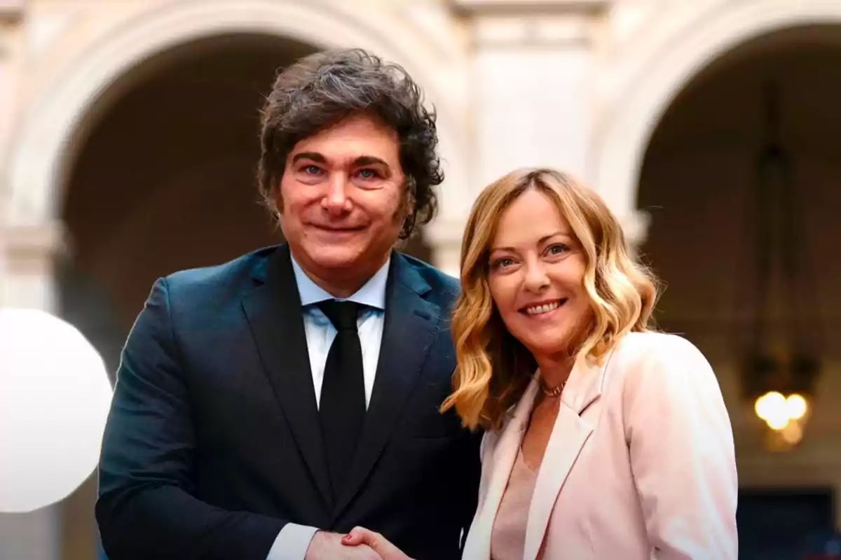 <a href="/kyngofactos/">kyngo</a> Cualquier esquizofrénico se saca una foto con esa mujer.