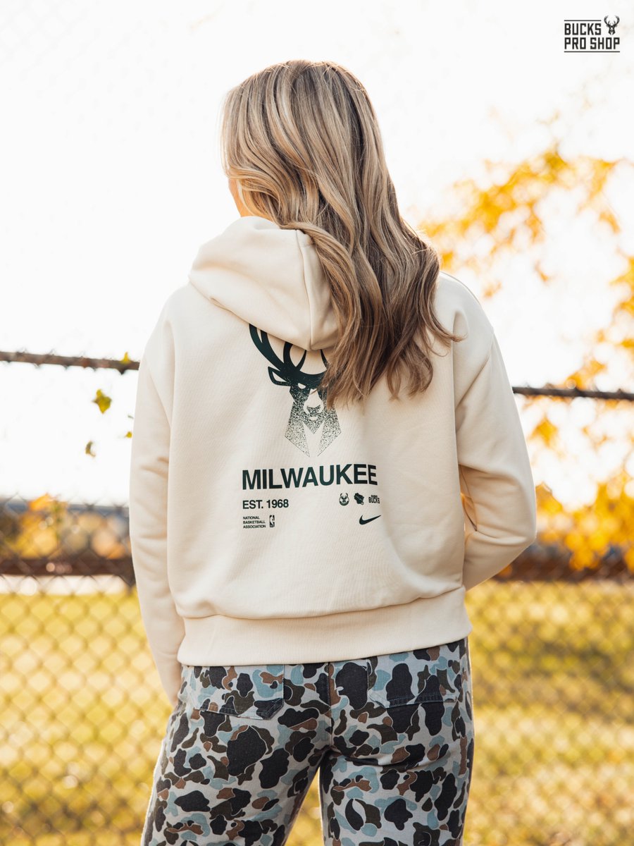 Last season's heat. Today's steal.
TODAY ONLY: 40% Off Last Year's Nike On-Court

shop.bucks.com/collections/ni…