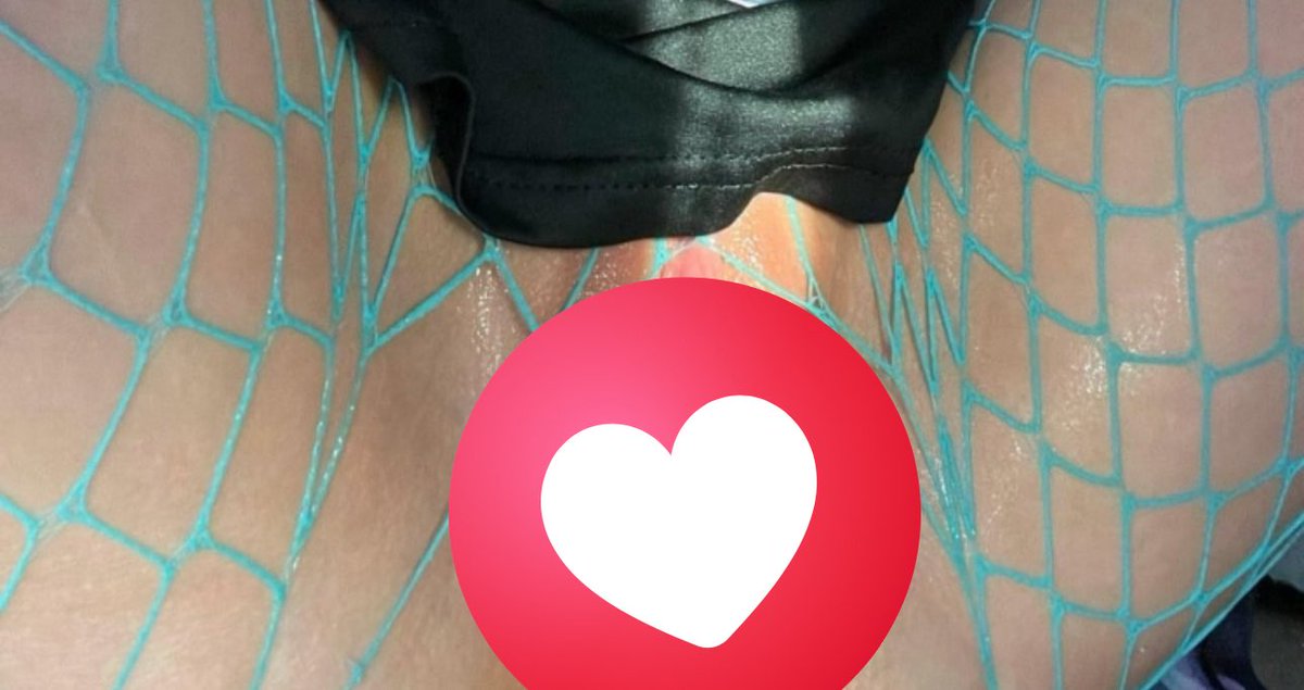 Check out my page if you wanna see this uncovered 😻😻😻

onlyfans.com/babygirllexx69