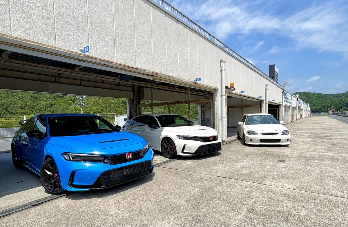 ek9r33papa's tweet image. #この夏一番の1枚を貼ろう
#f5

今年からレース活動開始🚗💨
やっぱり車遊びは楽しいなぁ😄