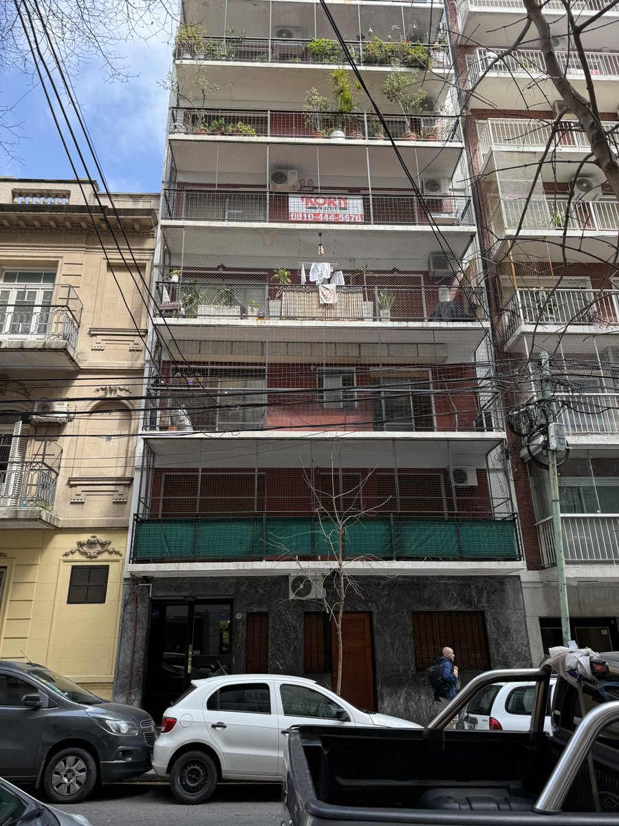 mgsparkling's tweet photo. que han hecho los 70’s en nuestra ciudad??? https://t.co/QMY885G749