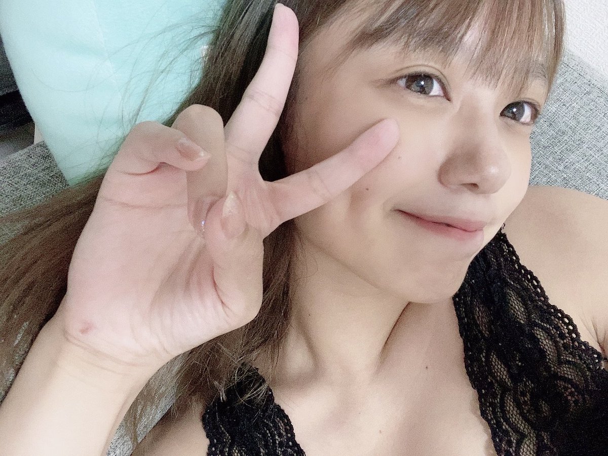 寝る準備完了✌️

7:30から配信予定🗓️

タイミングでバタバタしてたら
遅くなる可能性ありますが
配信しますねっ🥺

おやすみなさいー！