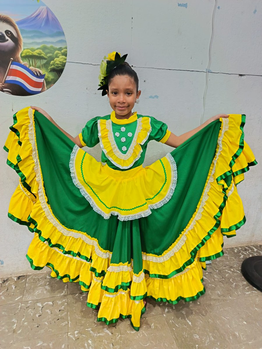 Today is Dia de Independencia, here is my youngest Granddaughter Ainoah 8 yo in her Traditional dress ! 😎