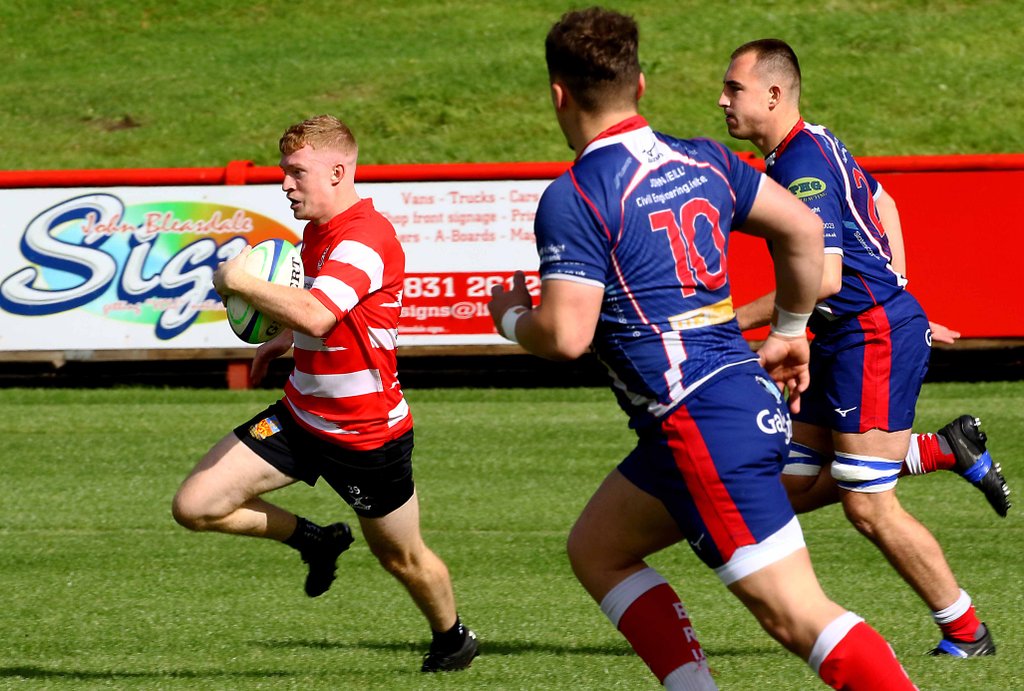 Daniel Baines Division One  Vale 2nd XV 24 pts v Blackburn 2nd XV 46 pts #Pitchero
valeoflunerufc.org/photos/daniel-…