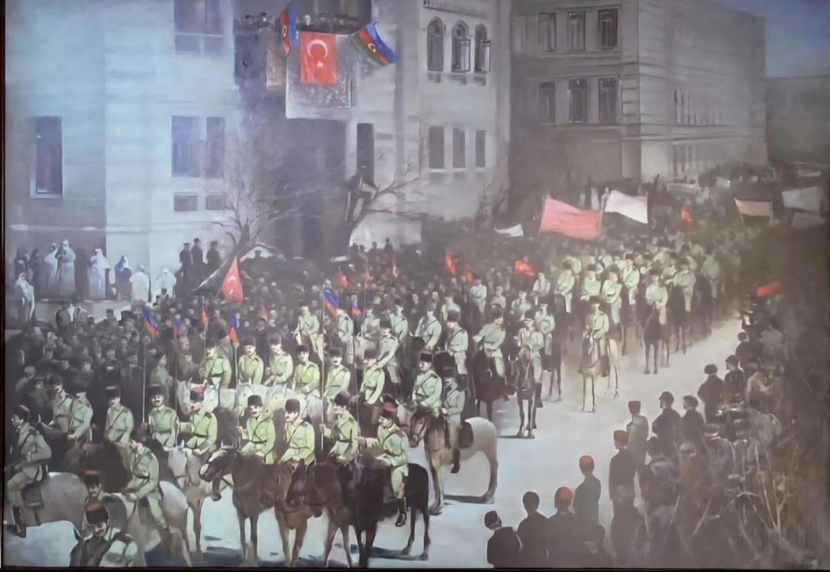 Ölüm döşeğindeyken bile Azerbaycan’da katledilen kardeşlerimizin yardımına koşmuştuk. 

I. Dünya Savaşı'nın ve Osmanlı İmparatorluğu'nun son günlerinde Nuri Paşa komutasındaki Kafkas İslam Ordusu, Ermeni-Rus ve İngilizler'i mağlup ederek 15 Eylül 1918'de Bakü'yü işgalcilerden