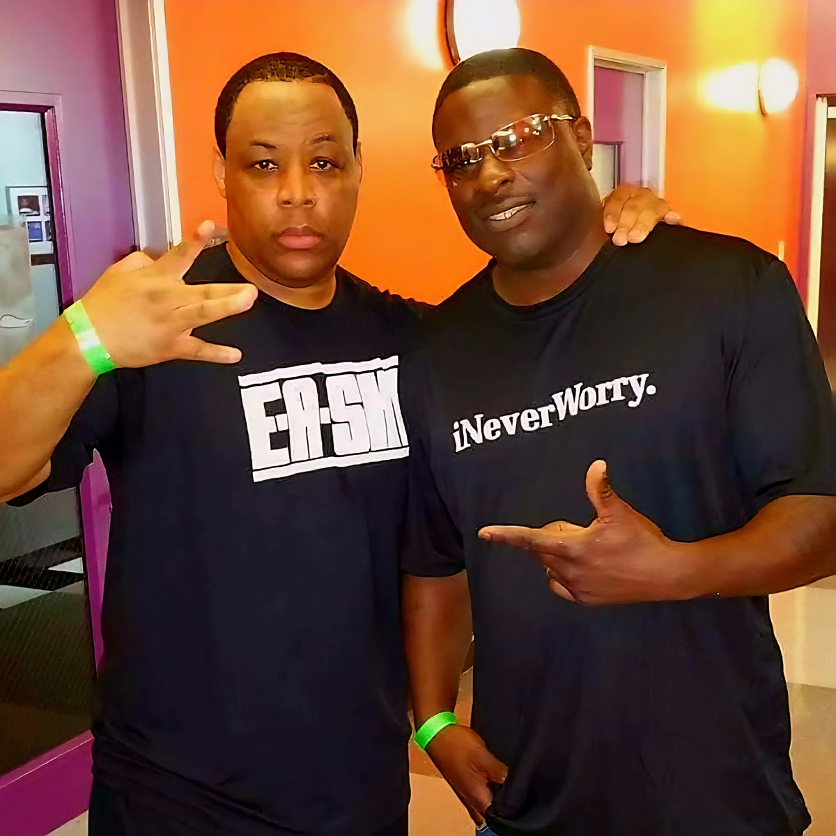 luxurytax8's tweet image. @EASki  Happy birthday this month of September 17th bro. #easki #music #musicindustry #rap #rapmusic #rapartist #drinkchamps #hiphopartist #hiphopmusic #legendarytunes #legendaryboss #raplegend #ewing23empire #ewing23 #RealPower #musicproducer #musicproduction #happybirthday