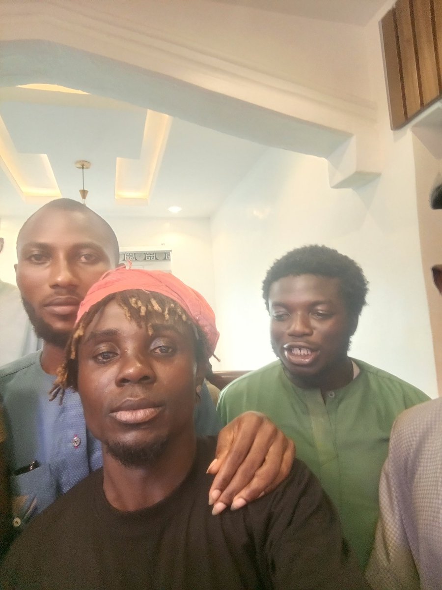 ComedyStone's tweet photo. Chaikoko! Precious Stone Comedy was present at Adedeji Ayokonmi Ridwan"a.k.a dseed entertainment CEO"birthday @officialdseed01 kwara Patel Imisi @boytv_cartoon @officialABAT #birthday #preciousstonecomedy. https://t.co/yYPmTEb2zg