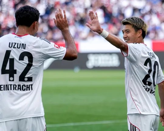 Frankfurt’un en dikkat edilmesi gereken ikilisi. Bundesliga’da geride kalan 3 haftada toplam 8 gol atan Frankfurt’ta Can 3 g 2 a, Doan 2 g 1 a’lik katkı verdi. Maç içerisinde Can, genelde Doan’ın oynadığı sağ kanadın iç koridoruna yakın oynuyor. Bağlantılarına dikkat edilmeli.