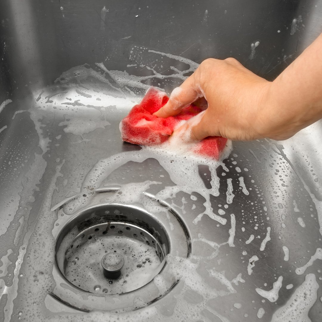 MiamiDadeRER's tweet image. It is #SepticSmartWeek! RER-DERM reminds you to think at the sink. Everything that goes down the drain can affect your septic system. Never pour fats, oils, or grease, and limit the use of harsh chemicals, cleaners, and detergents. Be SepticSmart: spr.ly/6015AuGV3