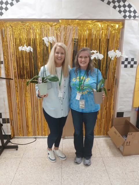 Congratulations to our Teacher of the Year, Ms. Kim Smith and our School Related Employee of the Year, Ms. Cathy Grech!  Two more deserving winners could not be found!  Show the love Gator Nation, our Sawgrass Family is FANTASTIC!  #GreatThingsHappenHere