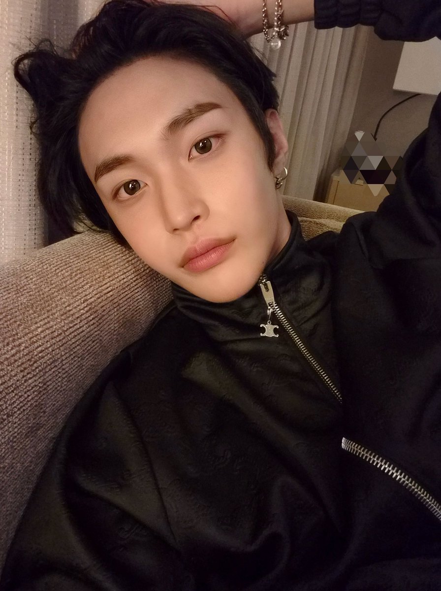 1mlnwon_bin's tweet photo. Riwoo to dla ciebie https://t.co/KxqMMgdTNh