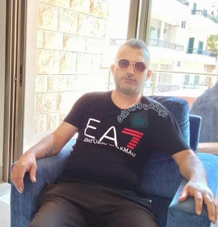 📌 من صفحة الإعلامي وحيد يزبك

🔴 انتباه وتنويه

المعلومات الواردة تؤكد أنّ المدعو نوار اسماعيل، أحد المرتبطين بعصابات ما يسمى السلم الاهلي، يقوم بالتنسيق مع المدعو رحية واسياده عبر تسجيلات واتساب.

هذه التسجيلات تتضمن استعدادات ومعارك وتوقيتات محددة، مع ذكر أسماء اشخاص بشكل