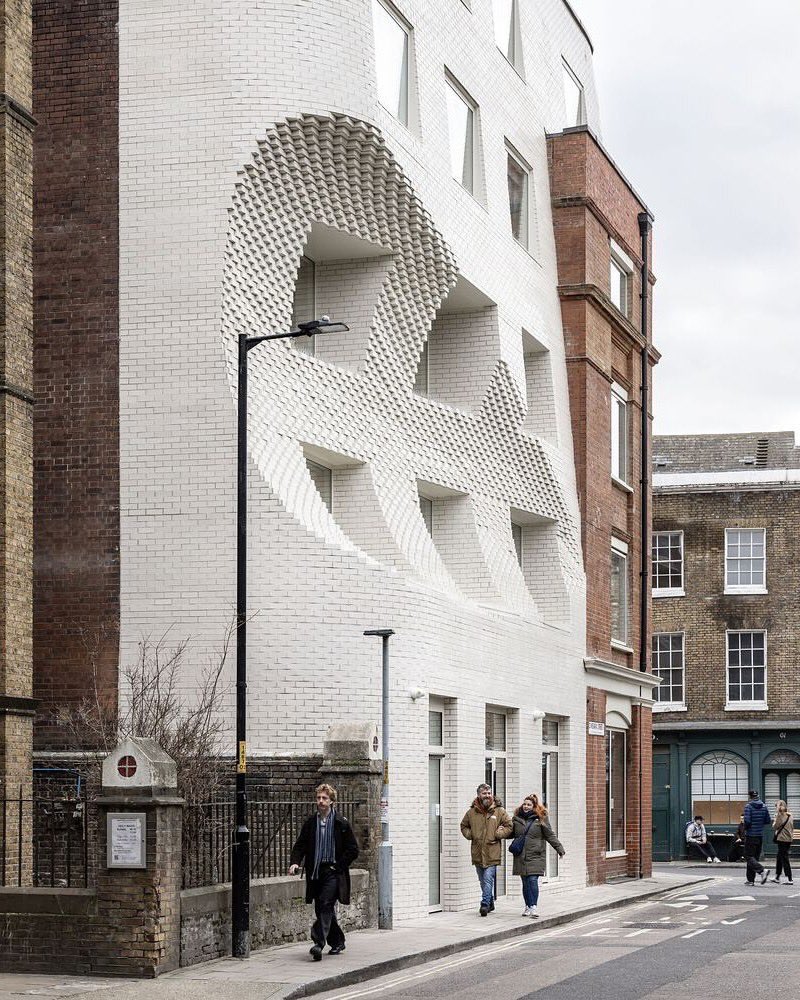 The Brick Curve 🧱