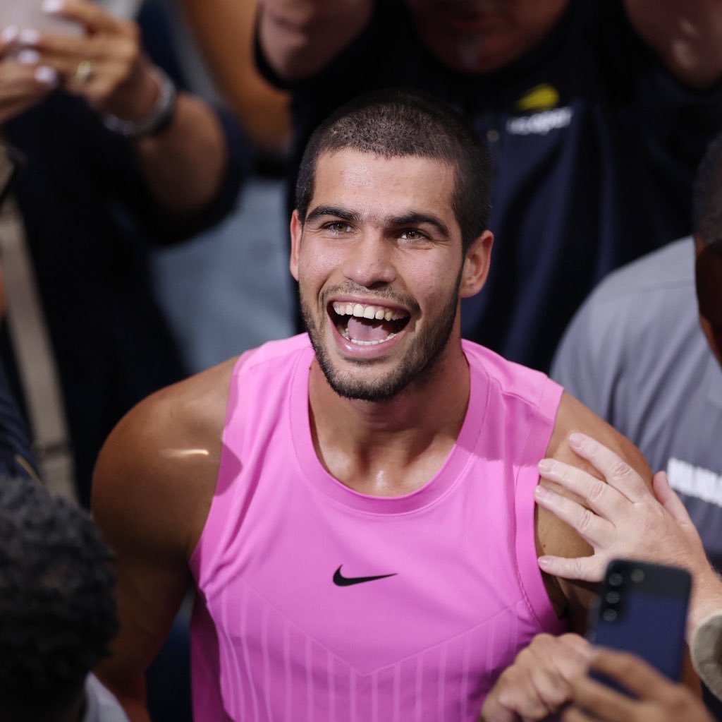 OnlyRogerCanFly's tweet photo. 📊 Tenistas con más semanas en el No.1 del ATP Ranking (1973-2025/Men’s Singles):

🇷🇸 Djokovic 428
🇨🇭 Federer 310
🇺🇸 Sampras 286
🇺🇸🇨🇿 Lendl 270
🇺🇸 Connors 268
🇪🇸 Nadal 209
🇺🇸 McEnroe 170
🇸🇪 Borg 109
🇺🇸 Agassi 101
🇦🇺 Hewitt 80
🇸🇪 Edberg 72
🇮🇹 Sinner 65
🇺🇸 Courier 58
🇧🇷 Kuerten 43
🇬🇧 Murray 41
🇷🇴 Nastase 40
🇪🇸 Alcaraz 38