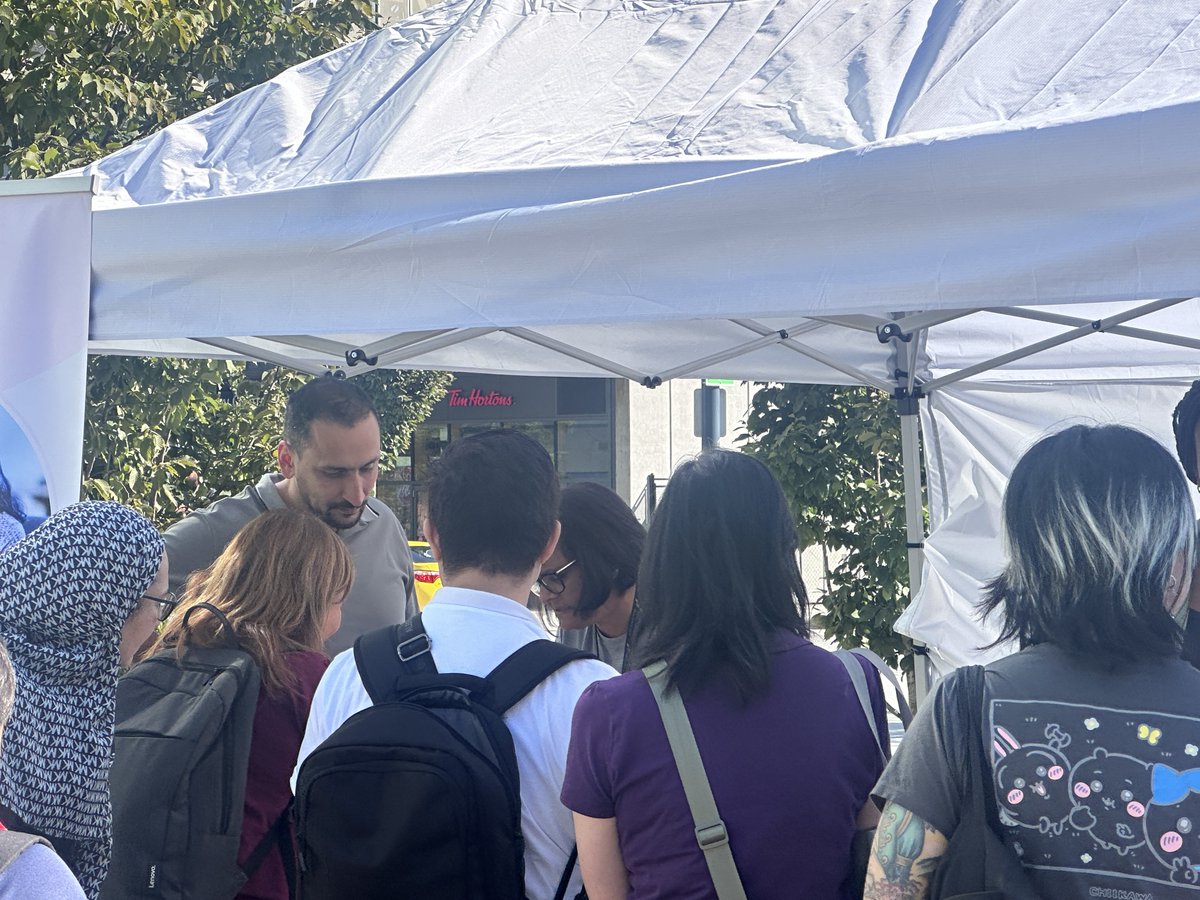 Surrey Newcomer Fair:
A huge shoutout to everyone who stopped by the Surrey Schools Welcome Centre table at the Surrey Newcomer Fair on September 11, 2025, at Surrey Civic Plaza!  During #WelcomingWeek2025