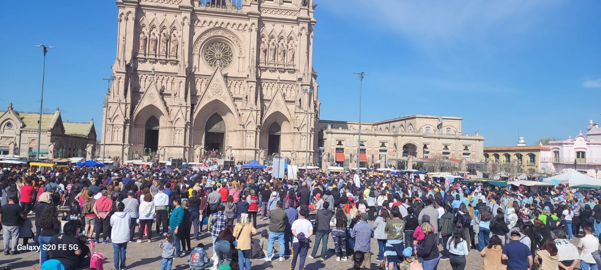 Lo recordamos ayer el Luján, en la misa frente a la basílica de peregrinación de la diócesis de Quilmes. Felices 70, <a href="/Pontifex_es/">Papa León XIV</a> #LeónXIV.