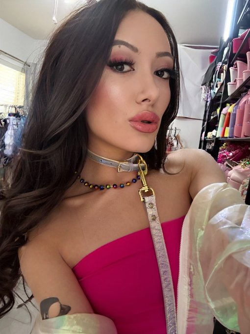 Watch Sage Hunter's leaked NSFW photo on TwXstars