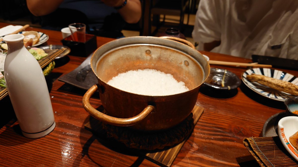 pairon0321's tweet photo. 週末は東京から新潟へ遠征して、bancon22で、2日間、TRPGを楽しみ、夜は楽しく呑みました。

同卓頂いたGMやプレイヤーの方に感謝です。

出会った方にはおいしい昼食や夜の地元の居酒屋まで教えて頂きありがとうございました。

1日目 EDGE FLIPPERS
2日目 新クトゥルフ 還らざる夏の日
#bancon22 https://t.co/iKlqgA6U0R